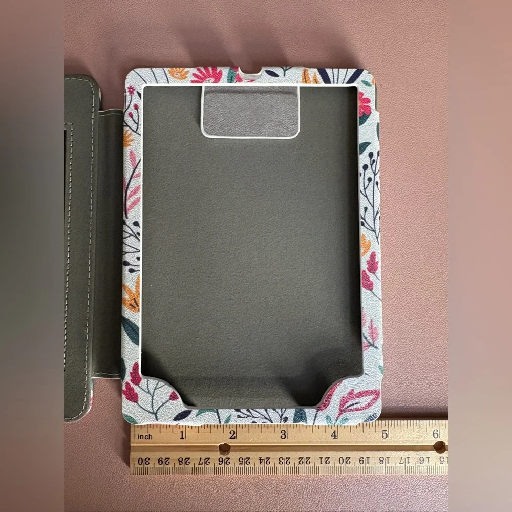 Kindle Paperwhite Case- Floral